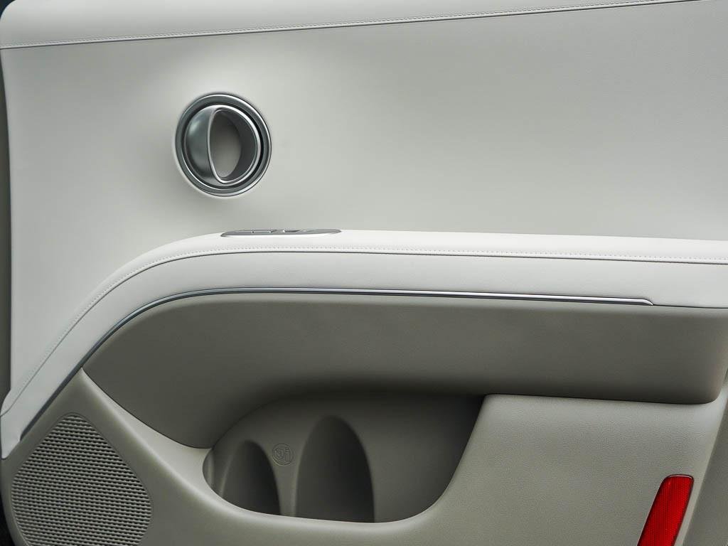 New 2026 Pacific Sapphire Hyundai SEL Premium 7P AWD image 36