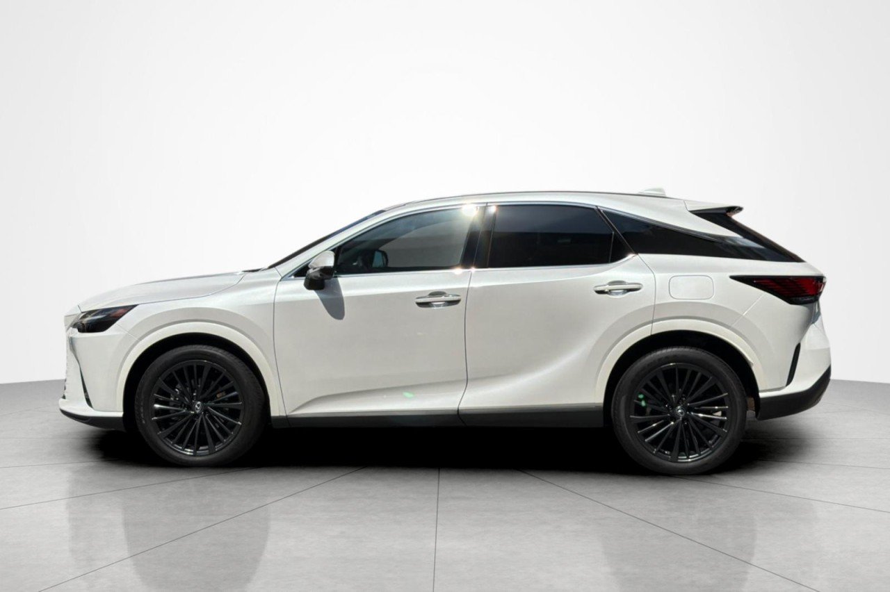 Used 2024  Lexus RX 350 image 2