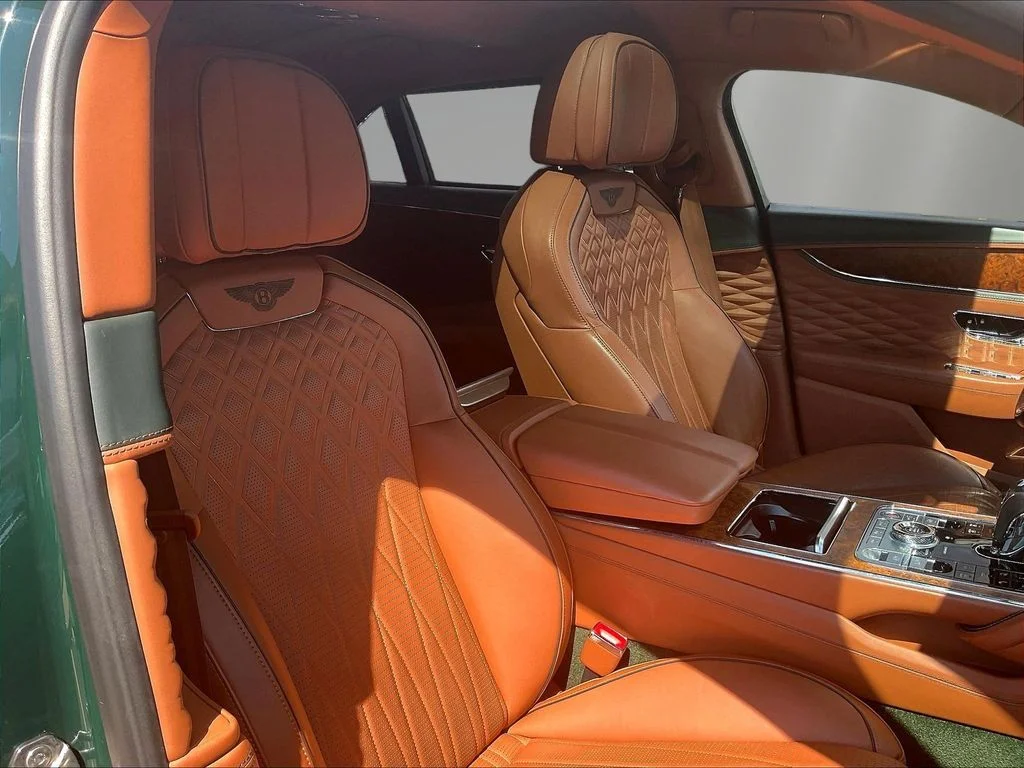 Used 2022 Viridian by Mulliner Bentley V8 image 29