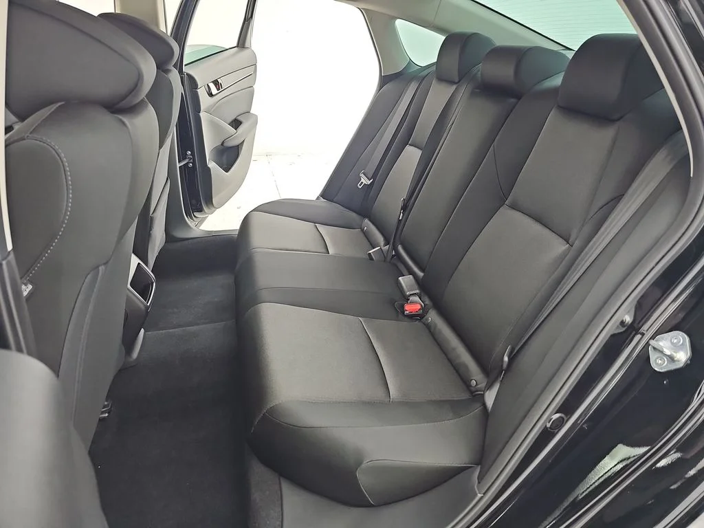Certified Used 2022 Crystal Black Pearl Honda LX image 17