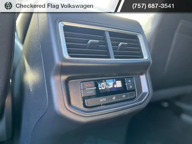 New 2026 Black Volkswagen 2.0T SE w/Technology image 32