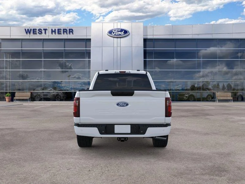 New 2026 Oxford White Ford XLT image 6