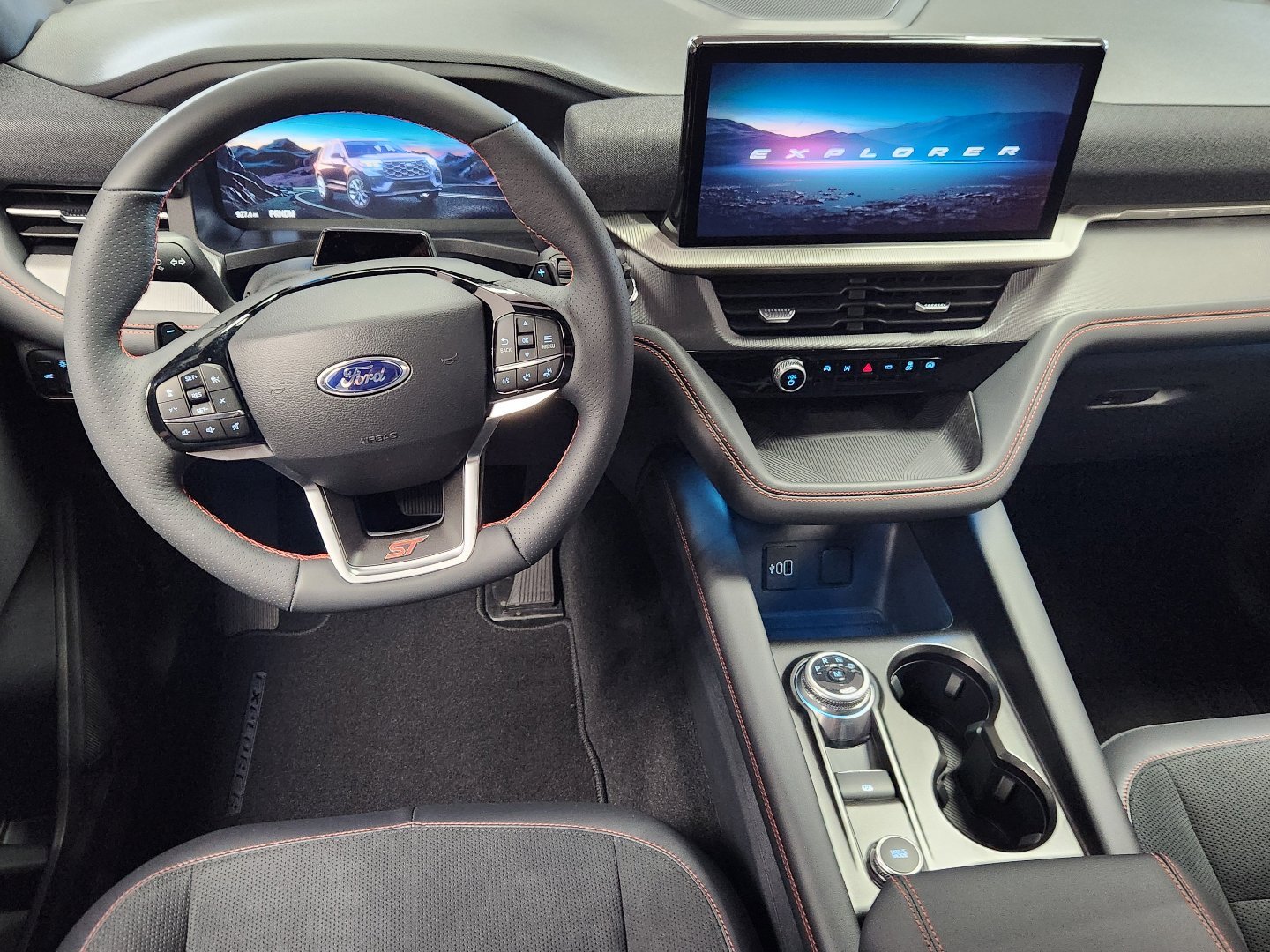 2026 Ford Explorer ST - Photo 11