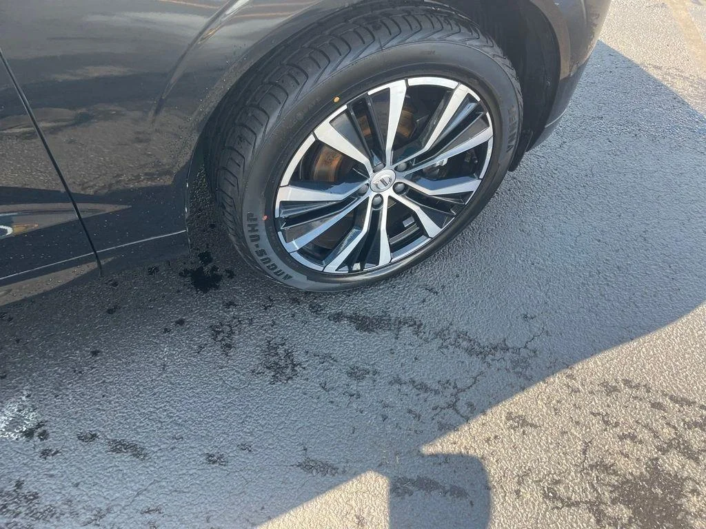 2023 Volvo XC60 Plus - Photo 32