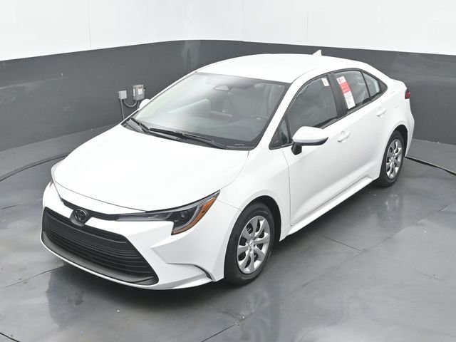 New 2026 Ice Cap Toyota LE image 29