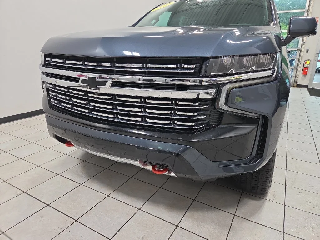 Used 2021 Gray Chevrolet Z71 image 25