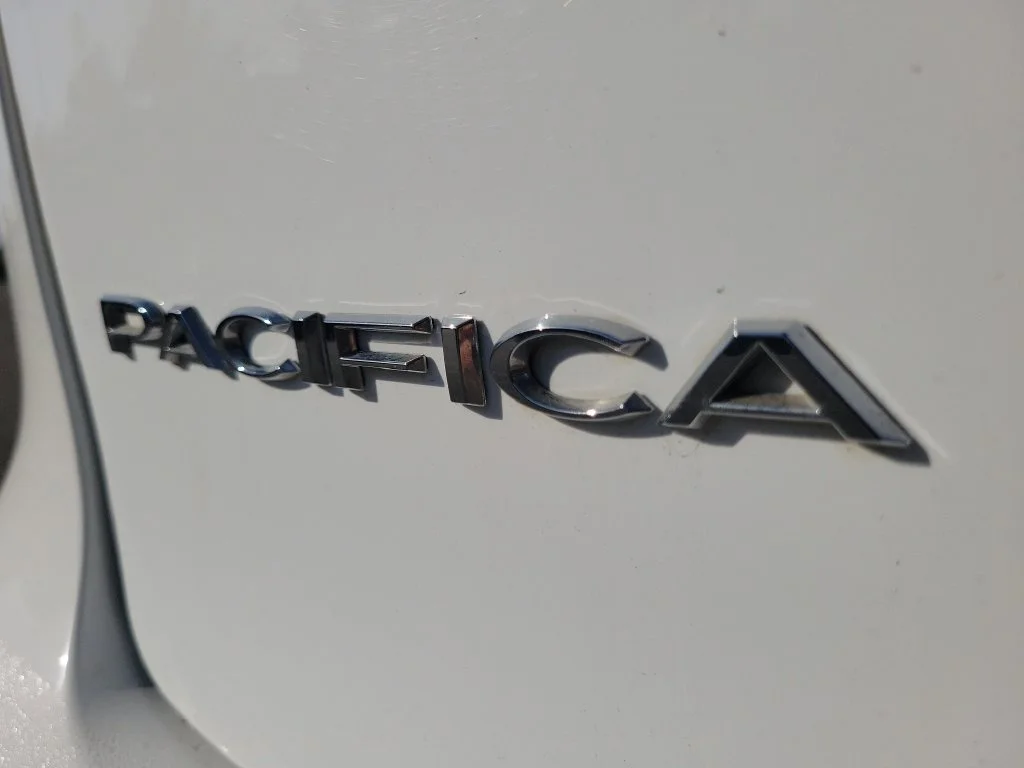 Certified Used 2022 White Chrysler Touring L image 30