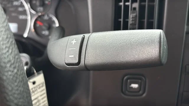 Used 2024 Summit White GMC Work Van image 27
