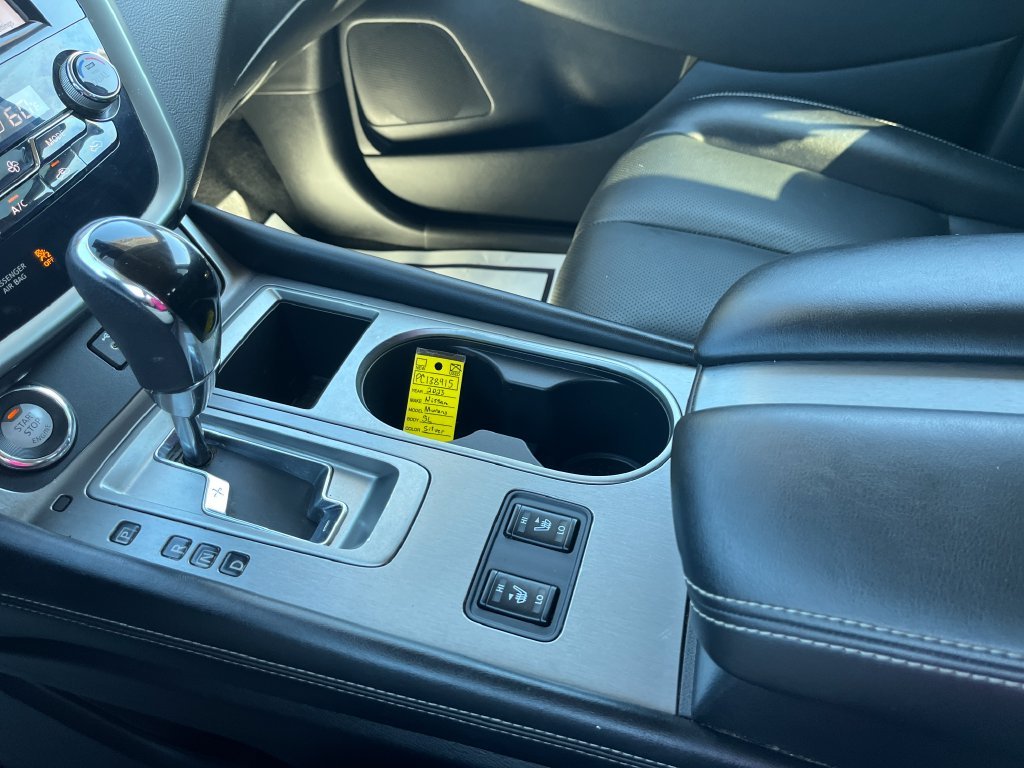 Used 2023 Silver Nissan SL image 21