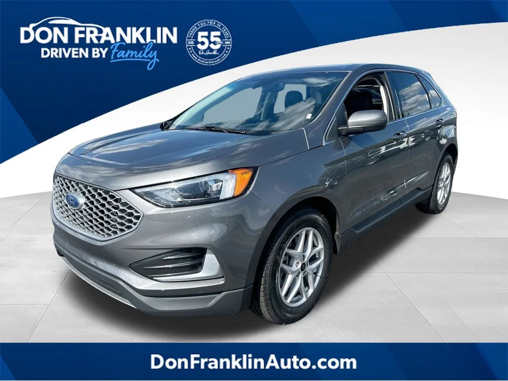 Used 2023 Gray Ford SEL image 1