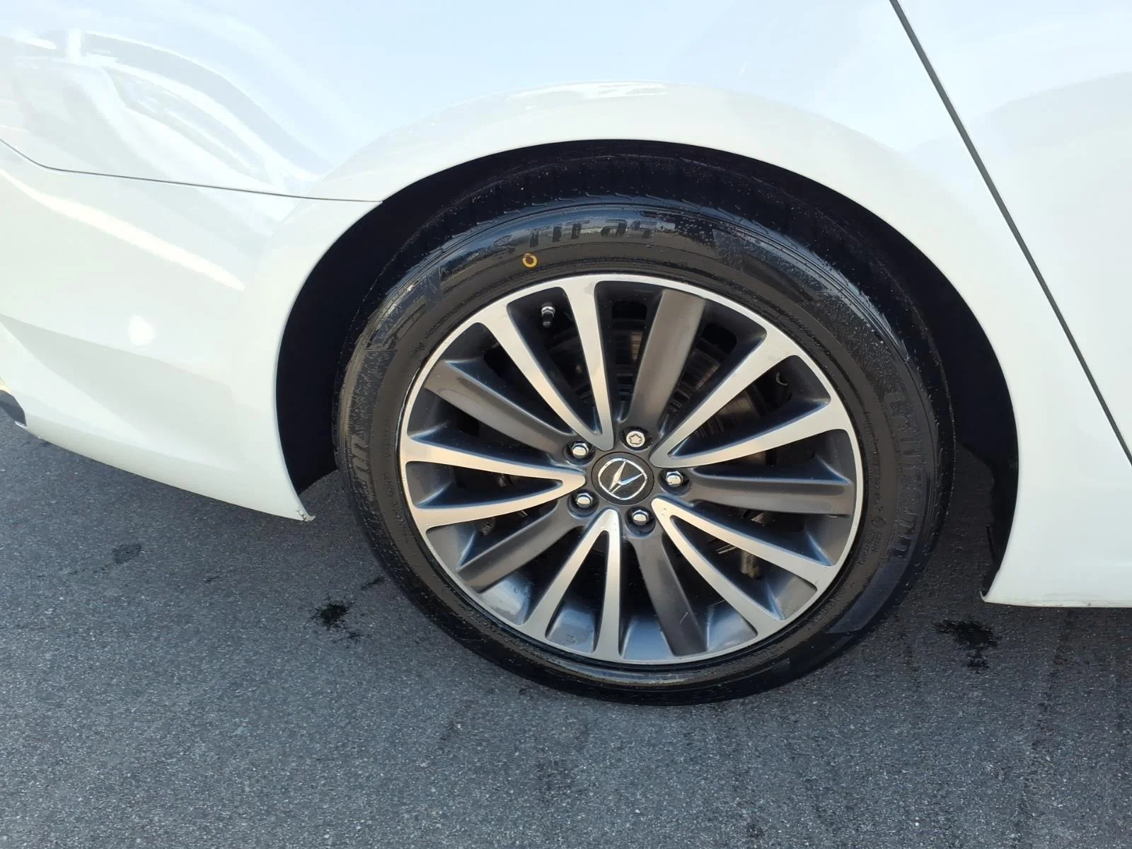 Used 2018 Bellanova White Pearl Acura w/Advance Pkg image 11