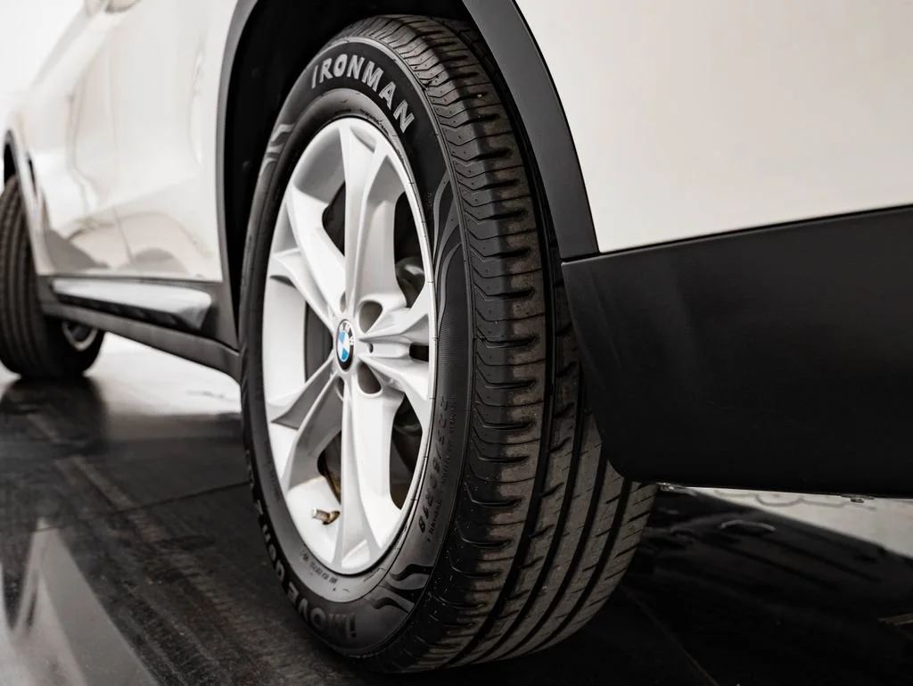 Used 2019 Alpine White BMW xDrive30i image 49