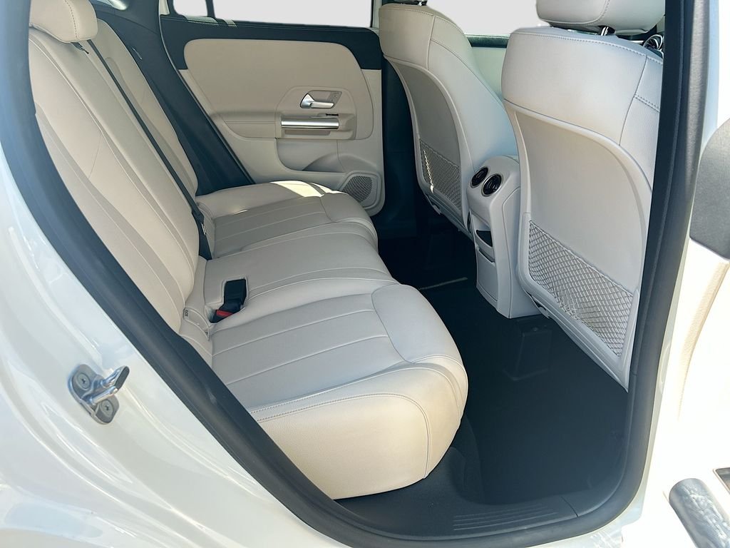 Used 2023 Polar White Mercedes-Benz 250 image 15