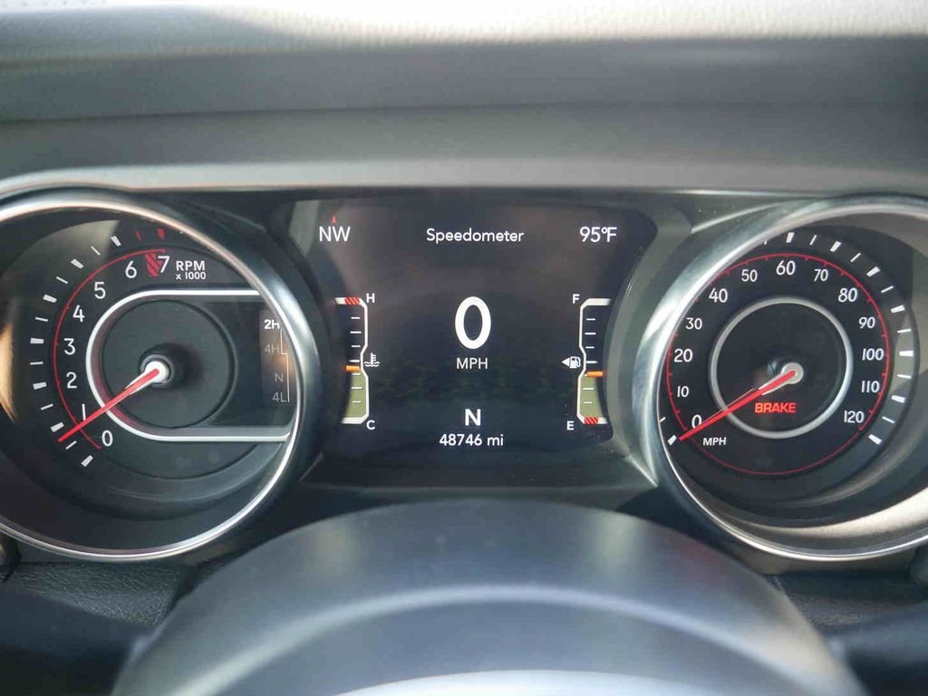 Used 2021 Red Jeep Rubicon image 43