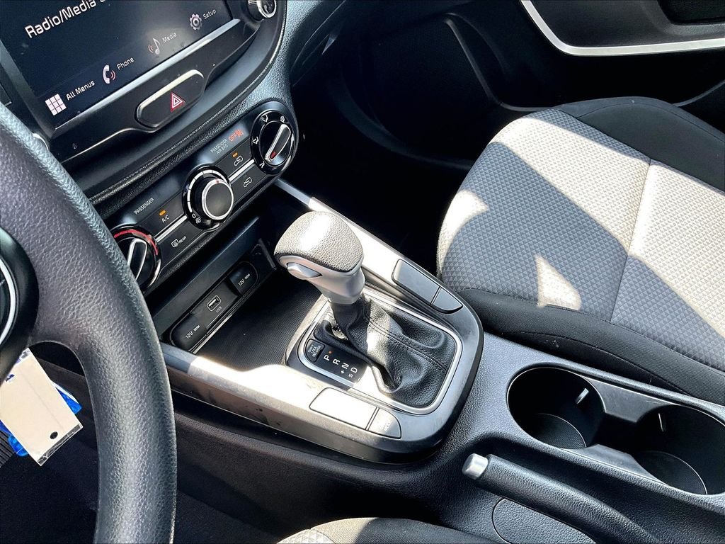 Used 2023 White Kia LX image 20