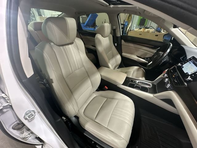 Certified Used 2022 White Honda Touring image 32