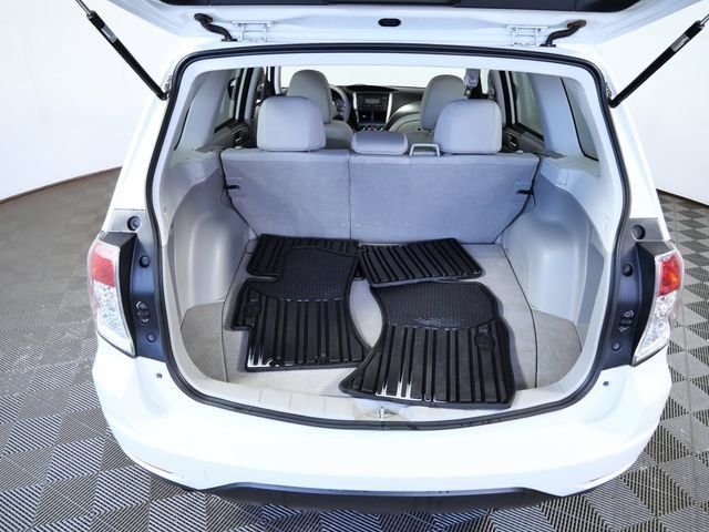 Used 2011 White Subaru 2.5X image 8