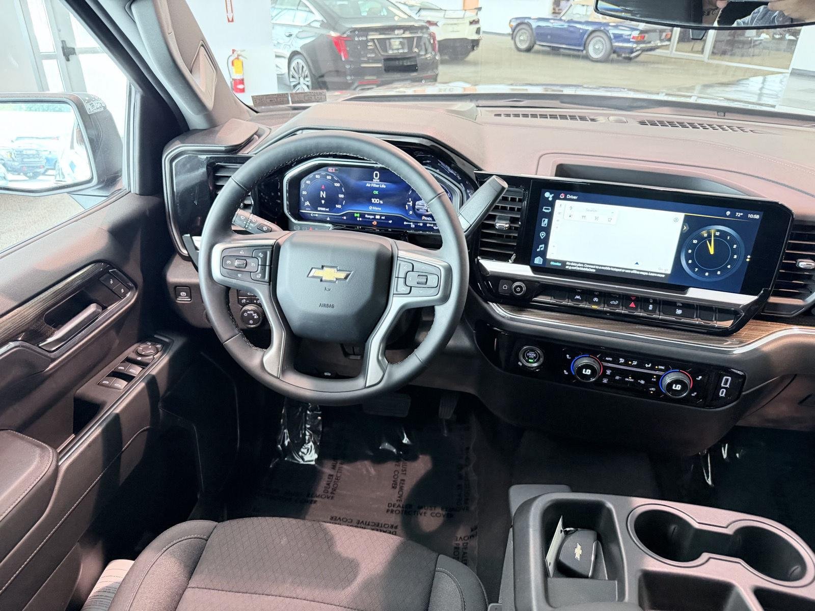 2024 Chevrolet Silverado 1500 LT - Photo 38