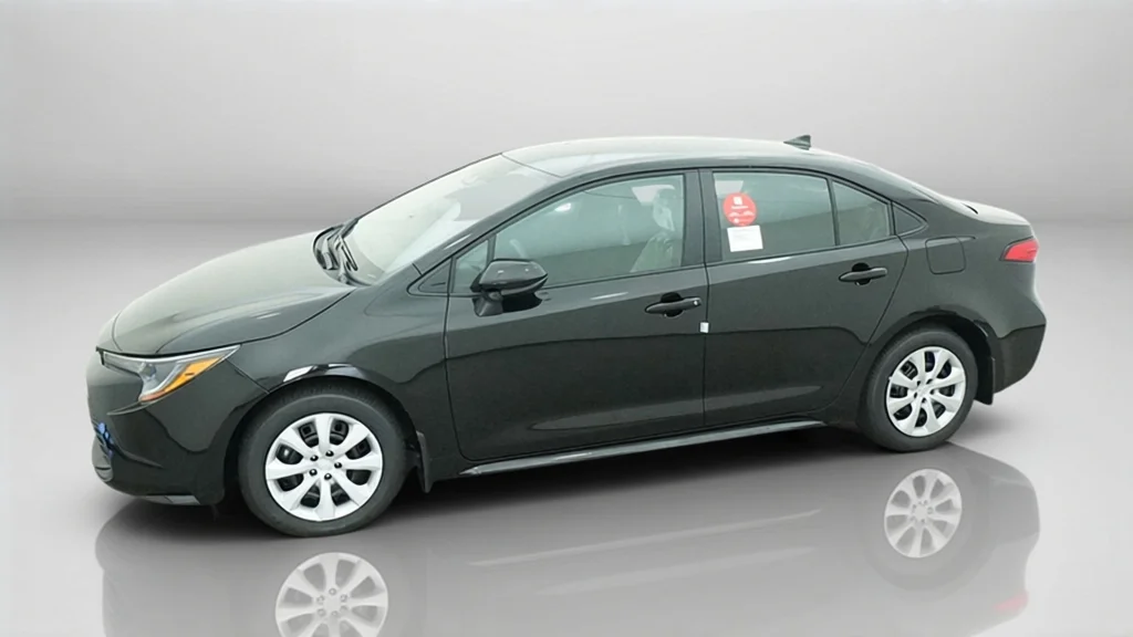 New 2027 Inked Toyota LE image 3