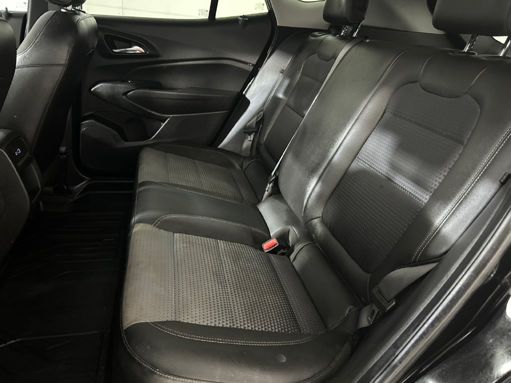 Used 2025 Black Chevrolet LT image 17