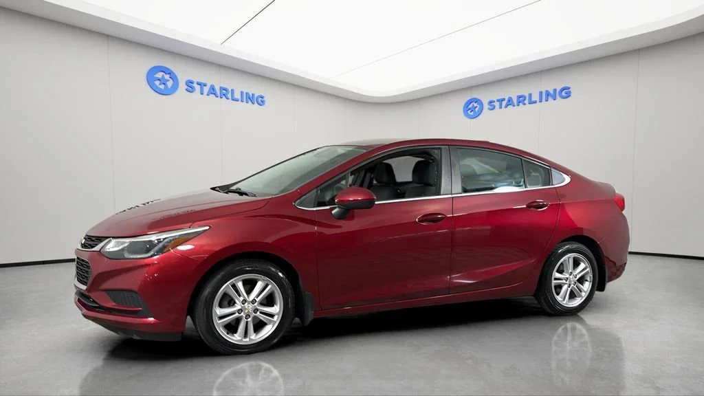 Used 2017 CAJUN RED TINTCOAT Chevrolet LT image 3