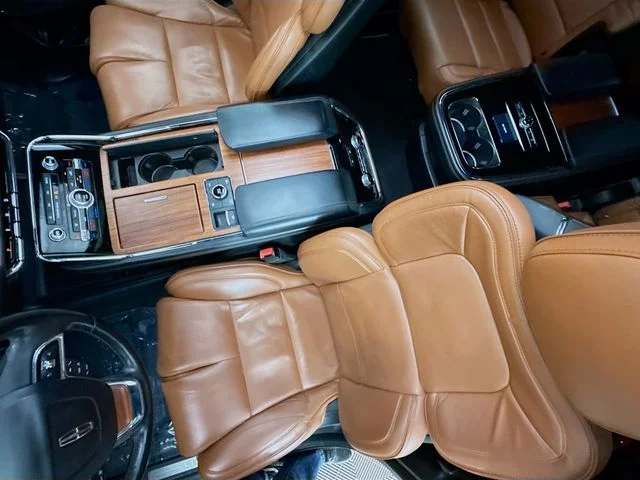 Used 2019 Black Lincoln Reserve image 23