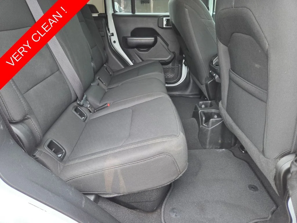 Used 2022 White Jeep Sport image 17