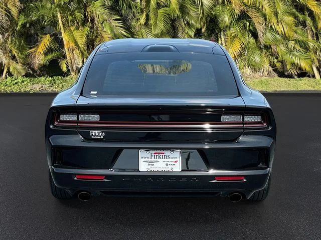 New 2026 Diamond Black Crystal Pearlcoat Dodge R/T image 5