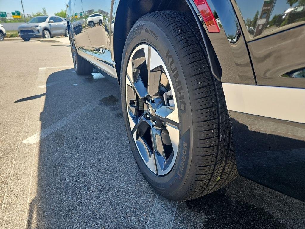 New 2026 Green Hyundai Limited AWD image 50