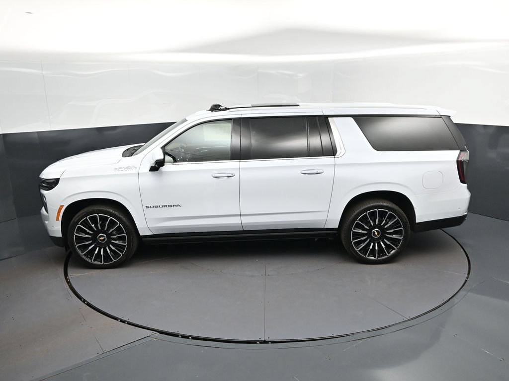 New 2026 Polar White Tricoat Chevrolet High Country image 33