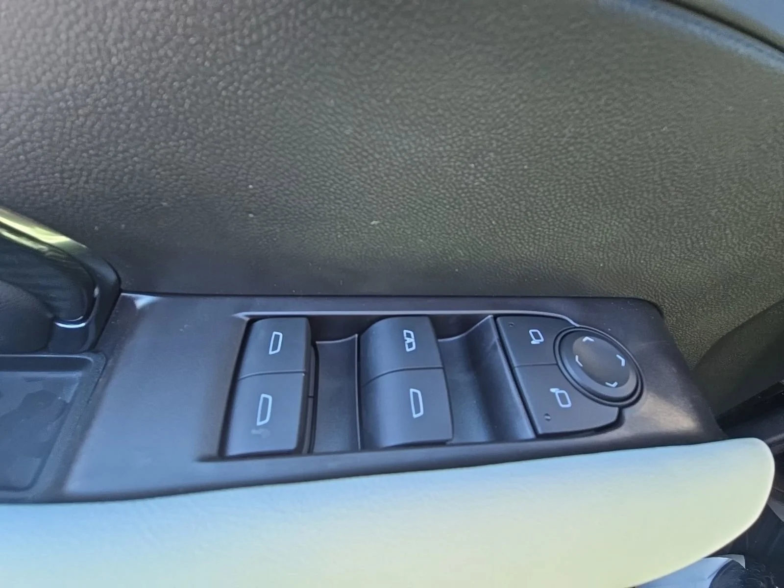 2026 GMC Canyon AT4X - Photo 37