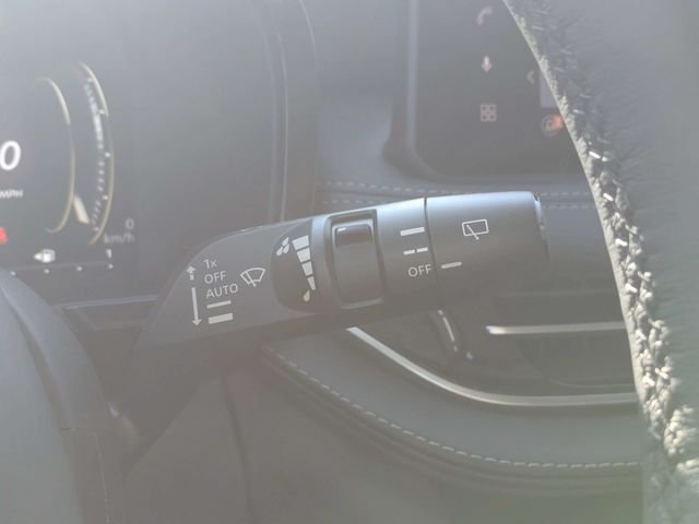 New 2027 MINERAL BLACK INFINITI Luxe FWD image 30