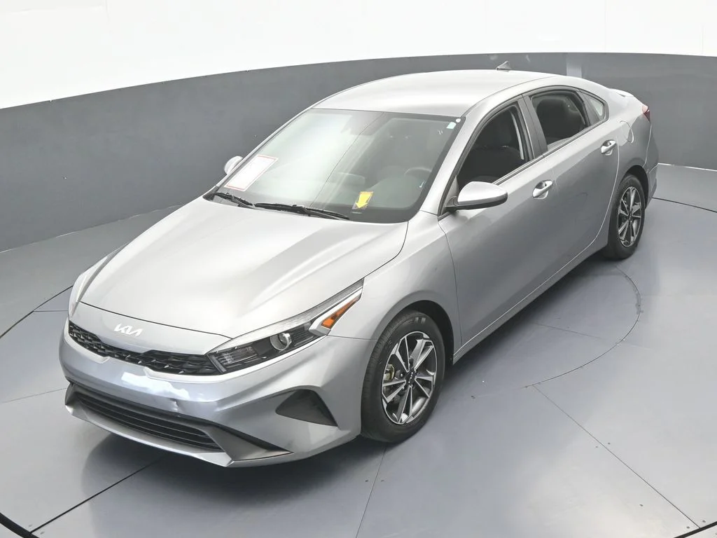 Used 2024 Steel Gray Kia LXS image 37