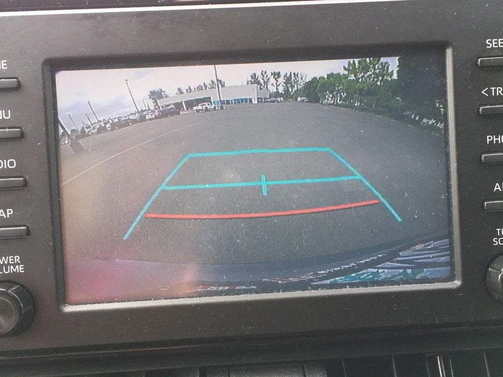 Used 2019 Silver Toyota LE image 10
