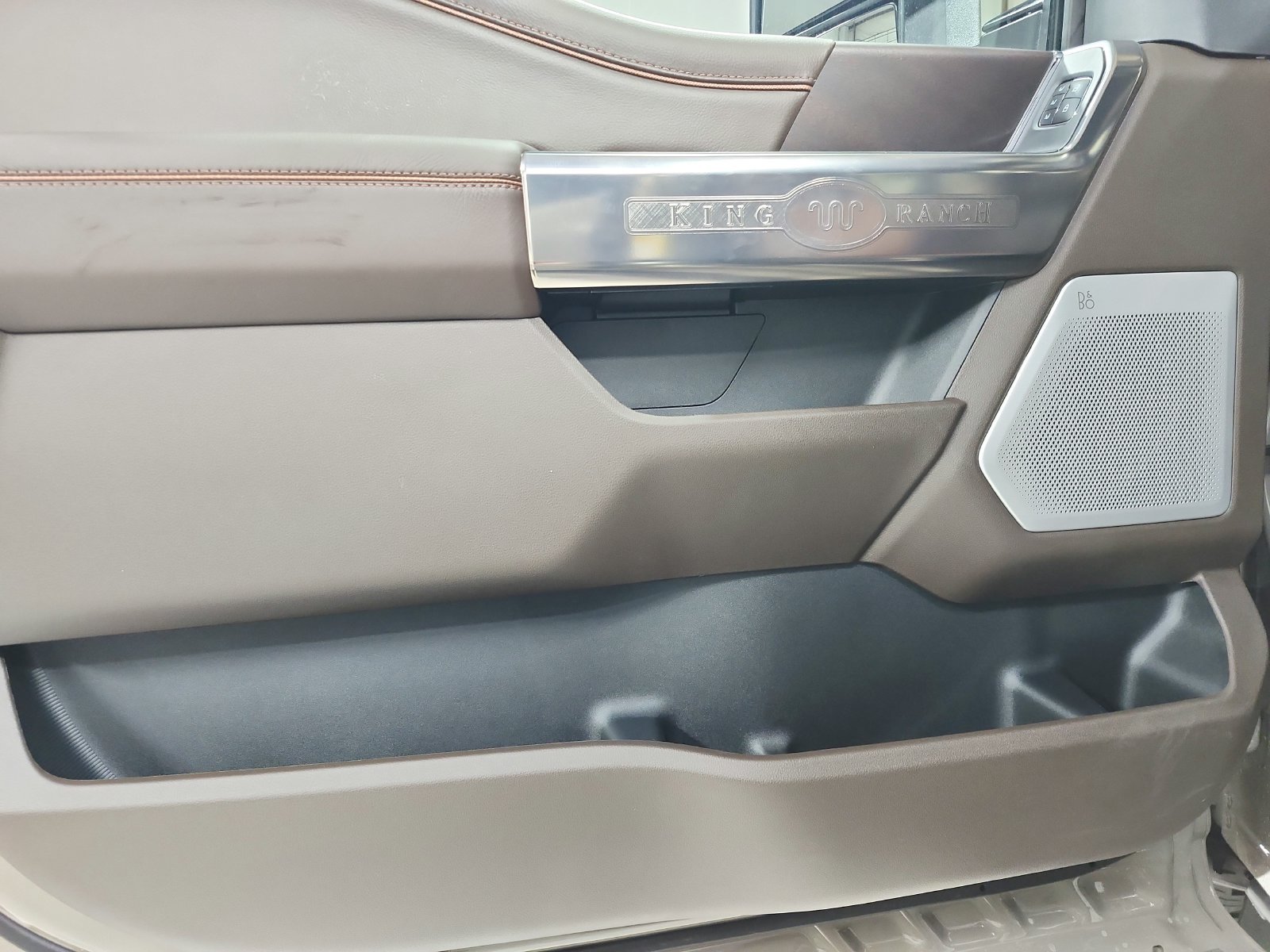 New 2027 Marsh Gray Metallic Ford F-250® King Ranch® image 37