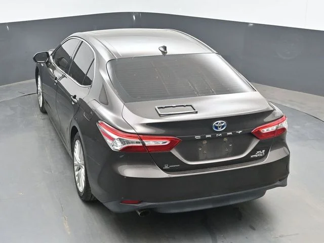 Used 2018 Brown Toyota XLE image 35