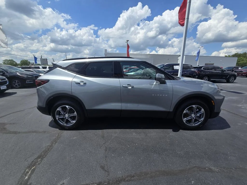 Used 2023 Sterling Gray Metallic Chevrolet 3LT image 8