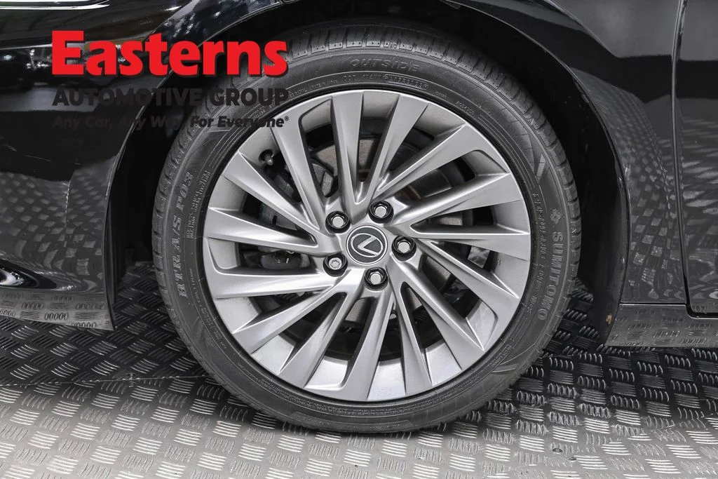 Used 2020 Black Lexus 350 Luxury image 35