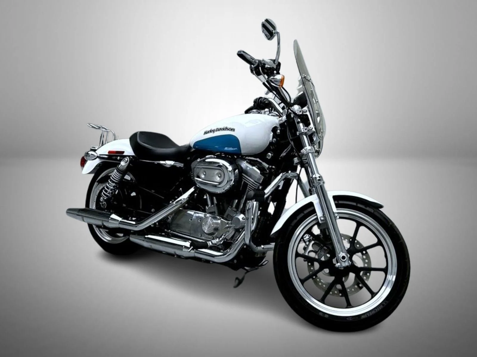 Used 2016 White Harley-Davidson  image 3