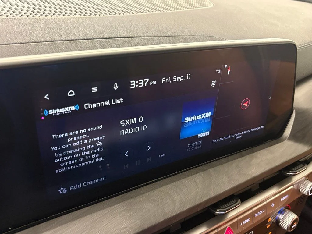 Used 2024 Green Kia EX X-Line image 25
