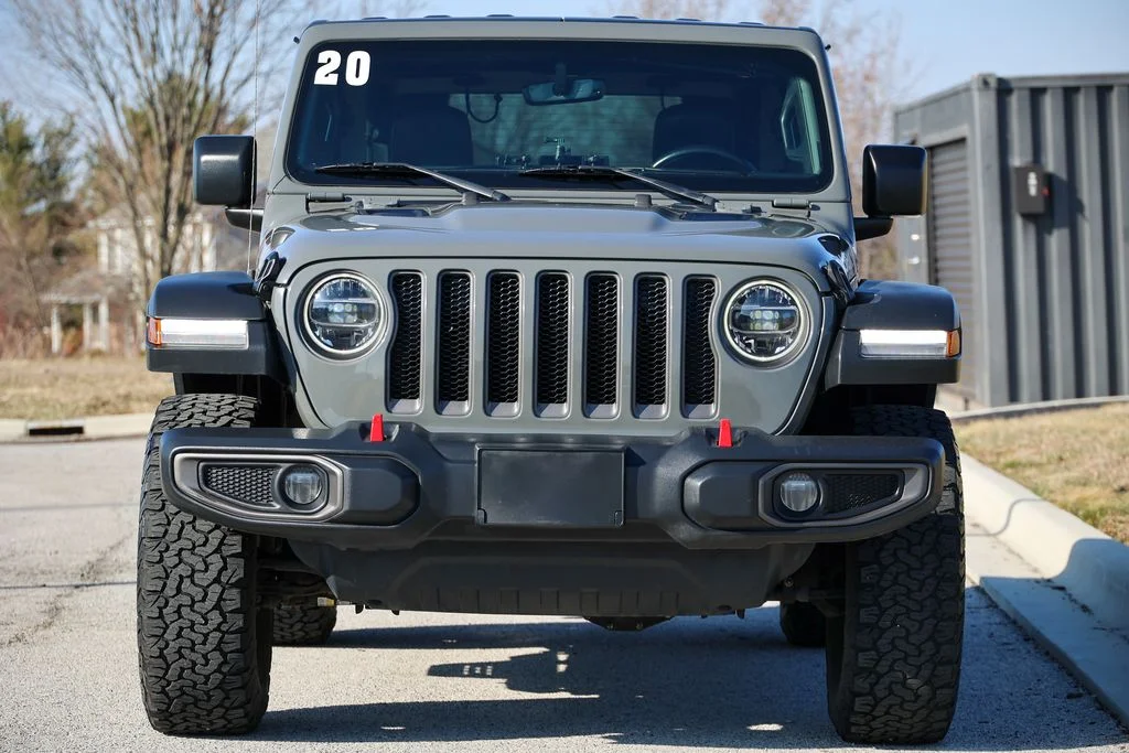 Used 2020 Gray Jeep Rubicon image 10