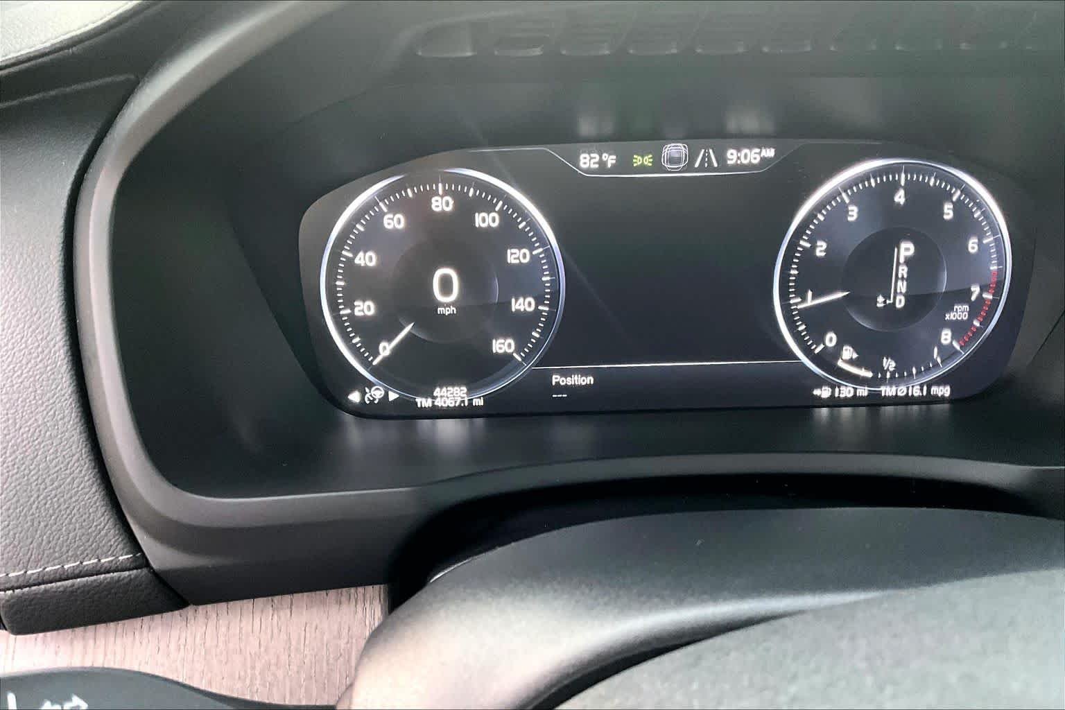 Used 2022 Denim Blue Metallic Volvo Inscription image 26