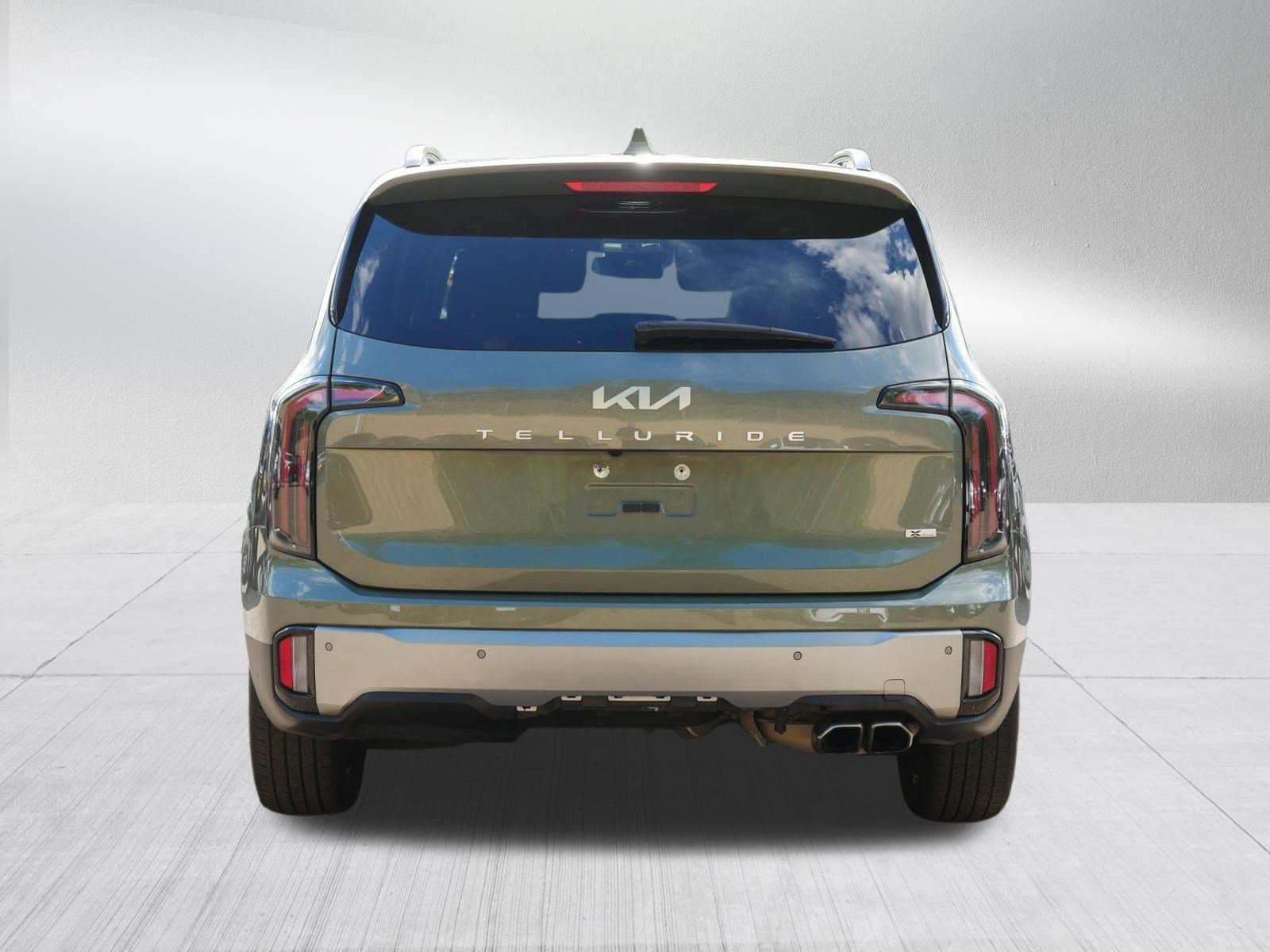 Used 2023 Jungle Green Kia EX X-Line image 6