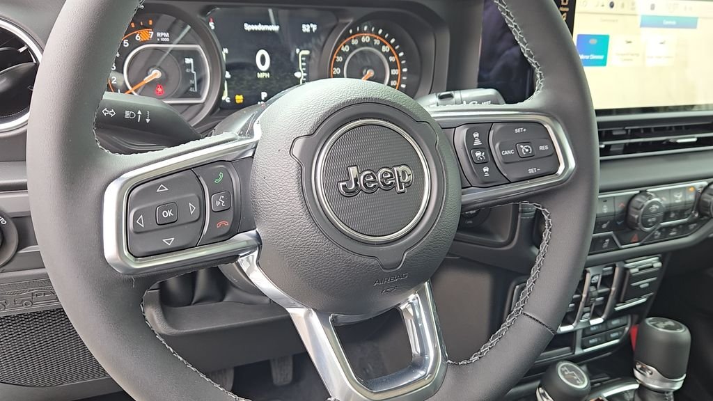 New 2026 Bright White Clear-Coat Exterior Paint Jeep Sahara image 12