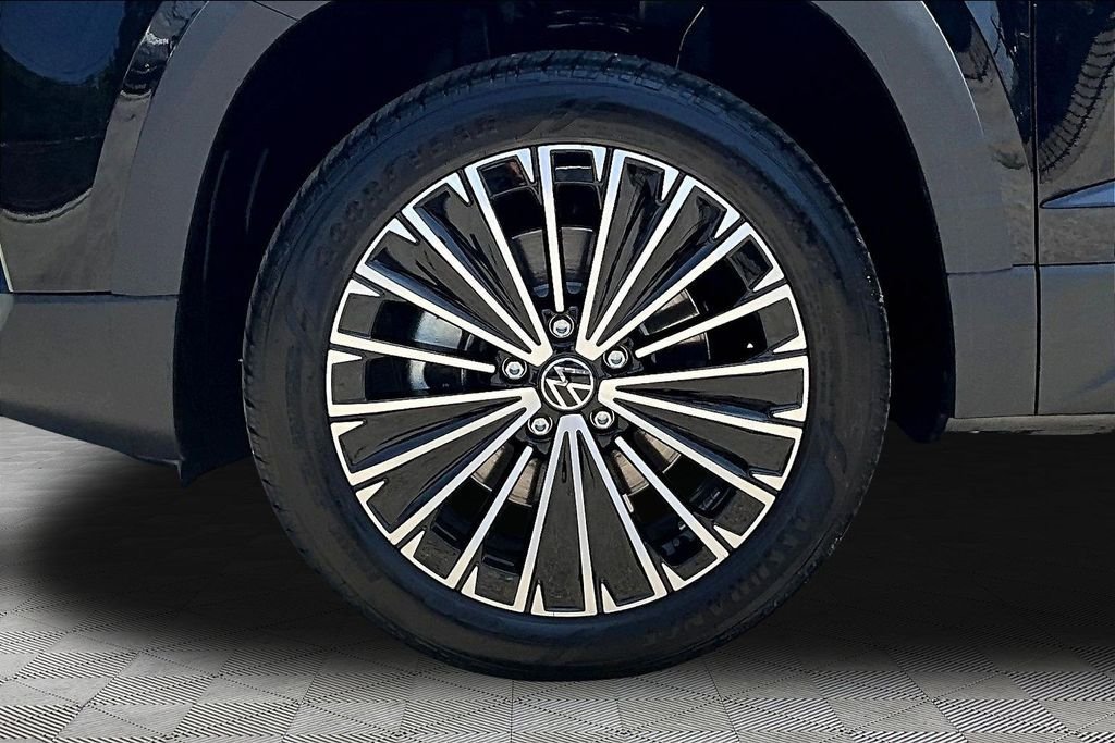 New 2026 Black Volkswagen 1.5T SE image 30
