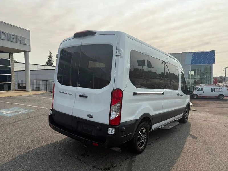 Used 2024 White Ford XL image 8