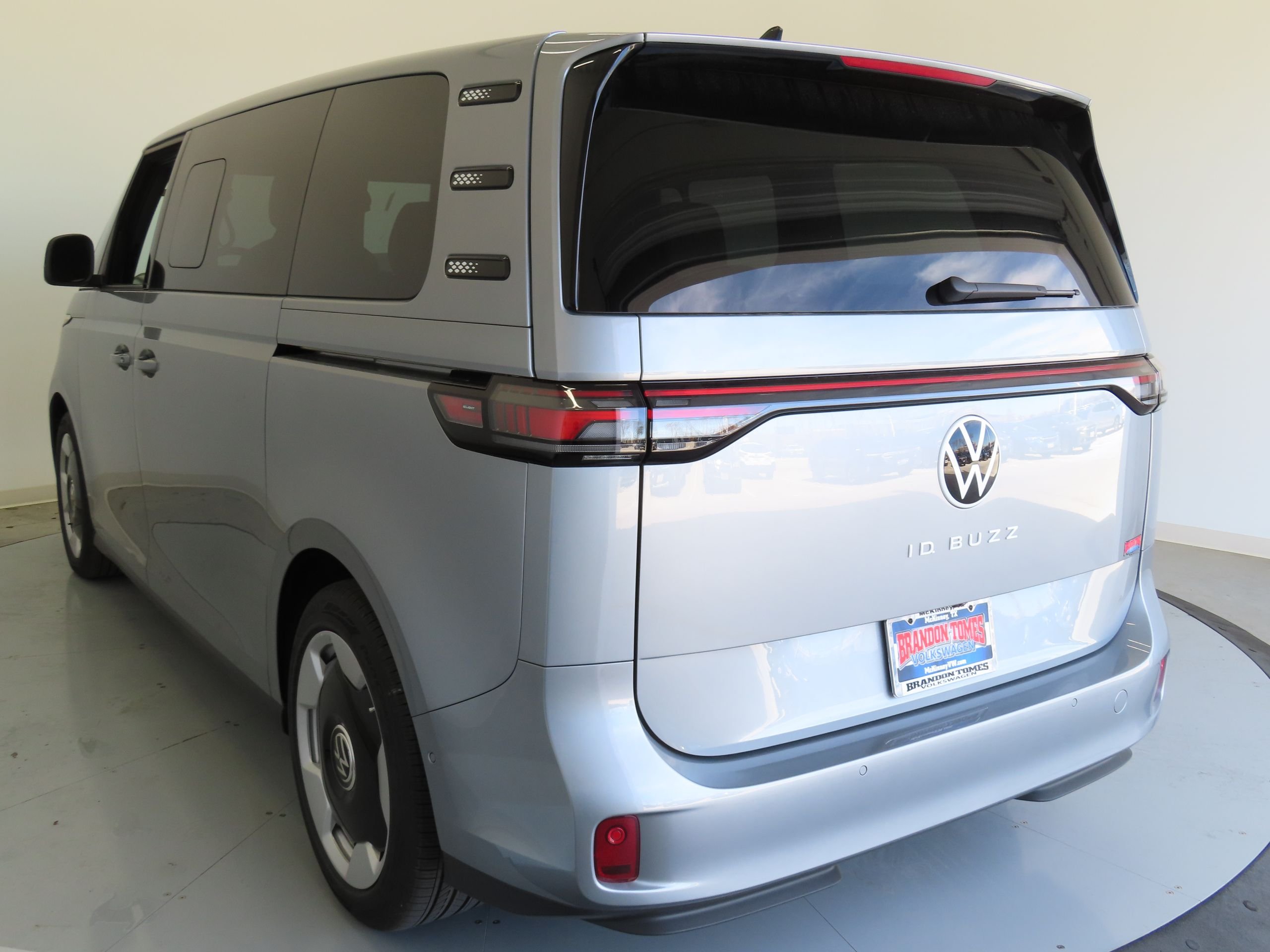 2025 Volkswagen ID. Buzz PRO S - Photo 7