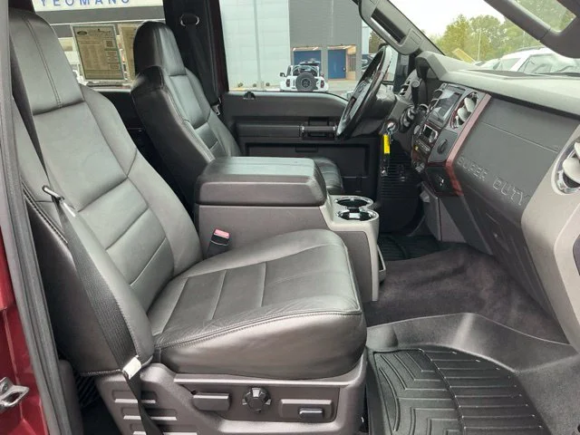 Used 2010 Royal Red Metallic Ford Lariat image 30