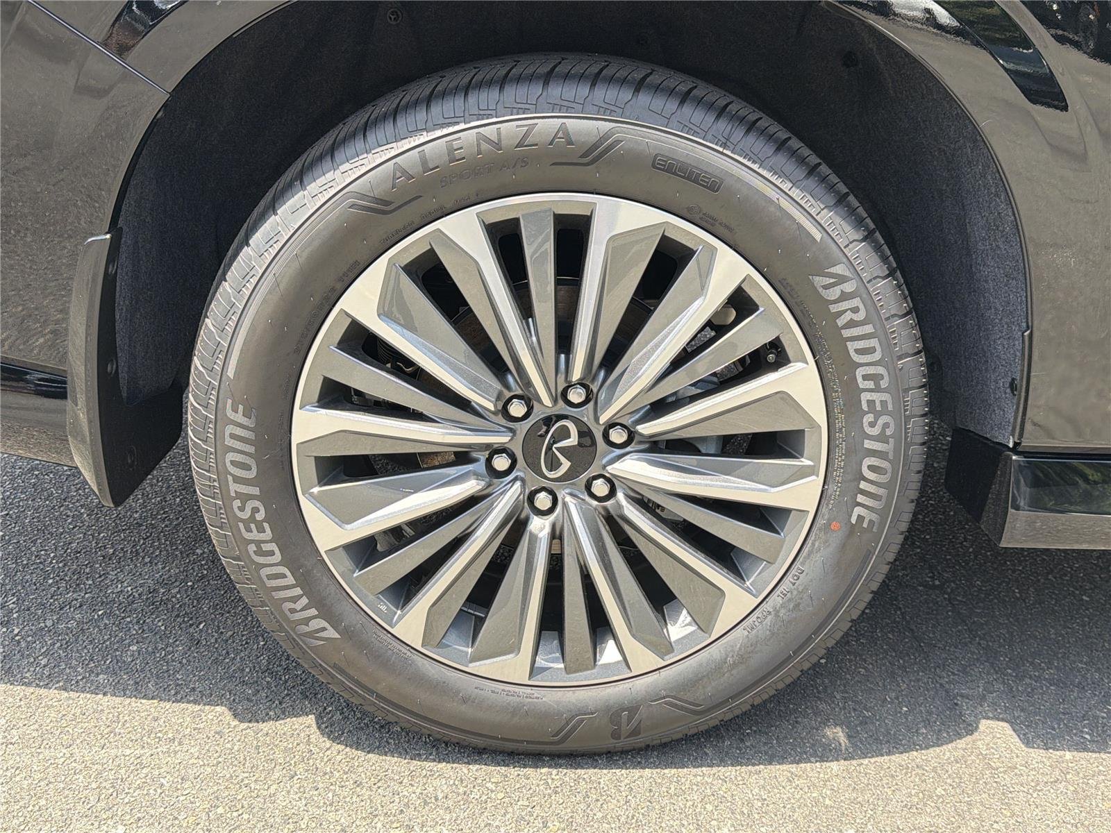 New 2026 BLACK OBSIDIAN INFINITI Luxe 4WD image 21