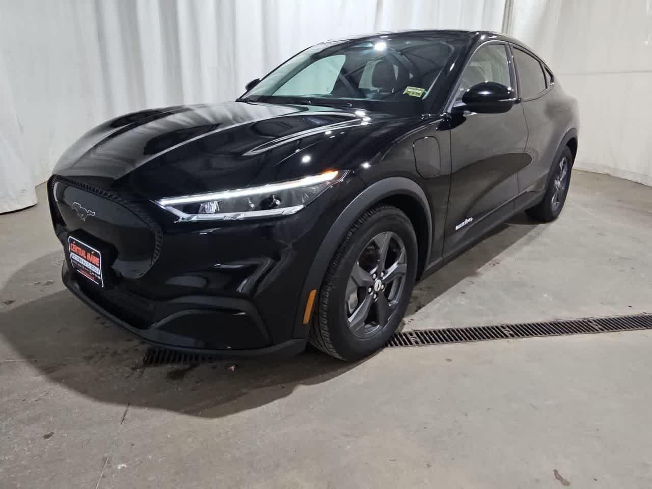 Used 2022 Ford Mustang Mach-E Select AWD with VIN 3FMTK1SS9NMA18587 for sale in Oakland, ME